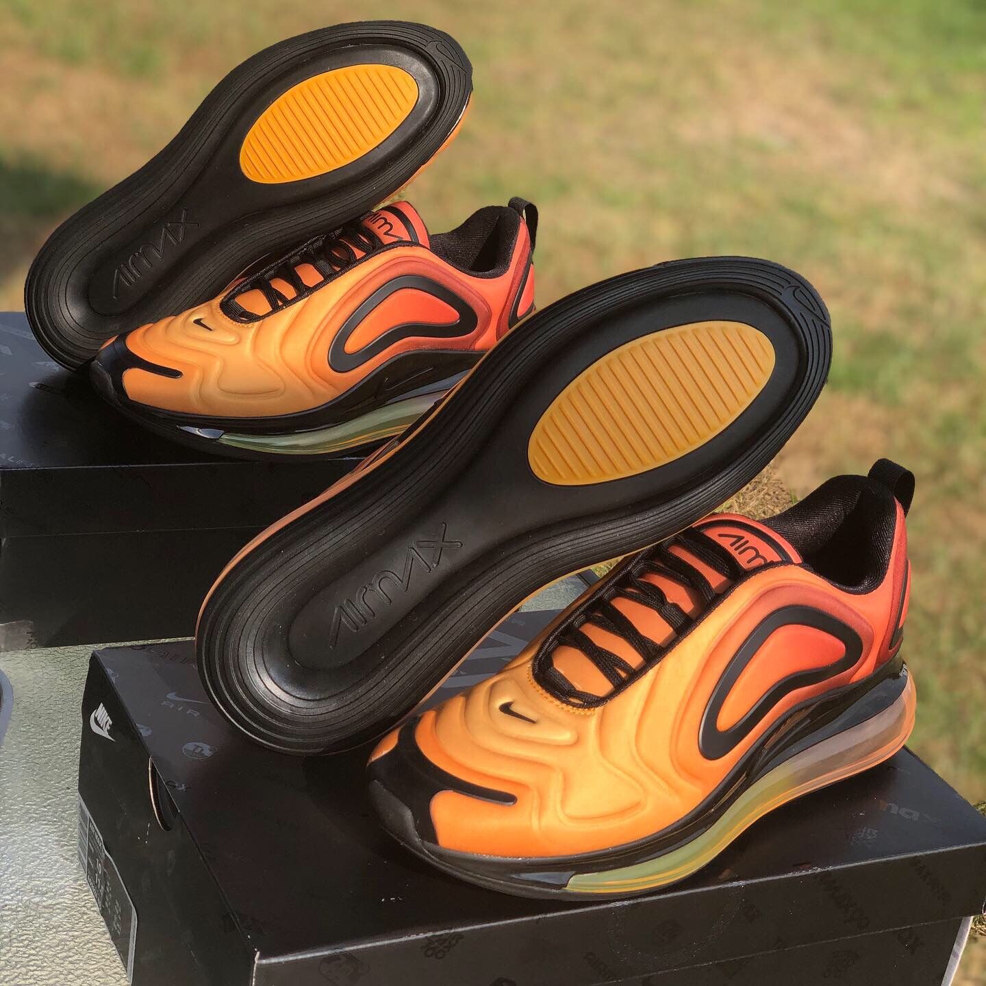 nike air max 720 sunrise