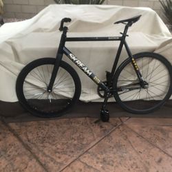 Fixie skream frame with replacement throne fork