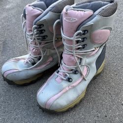 Ladies, Snow Boots Size 9