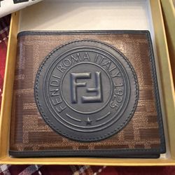 Fendi Wallet 