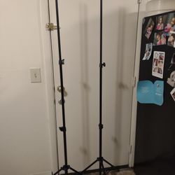 Set Of Two Black 6.5 Ft 3 Section Photo Light Stands