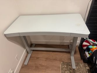 Twin Star Home 47" Tresanti* Adjustable Height Desk, Light Silver