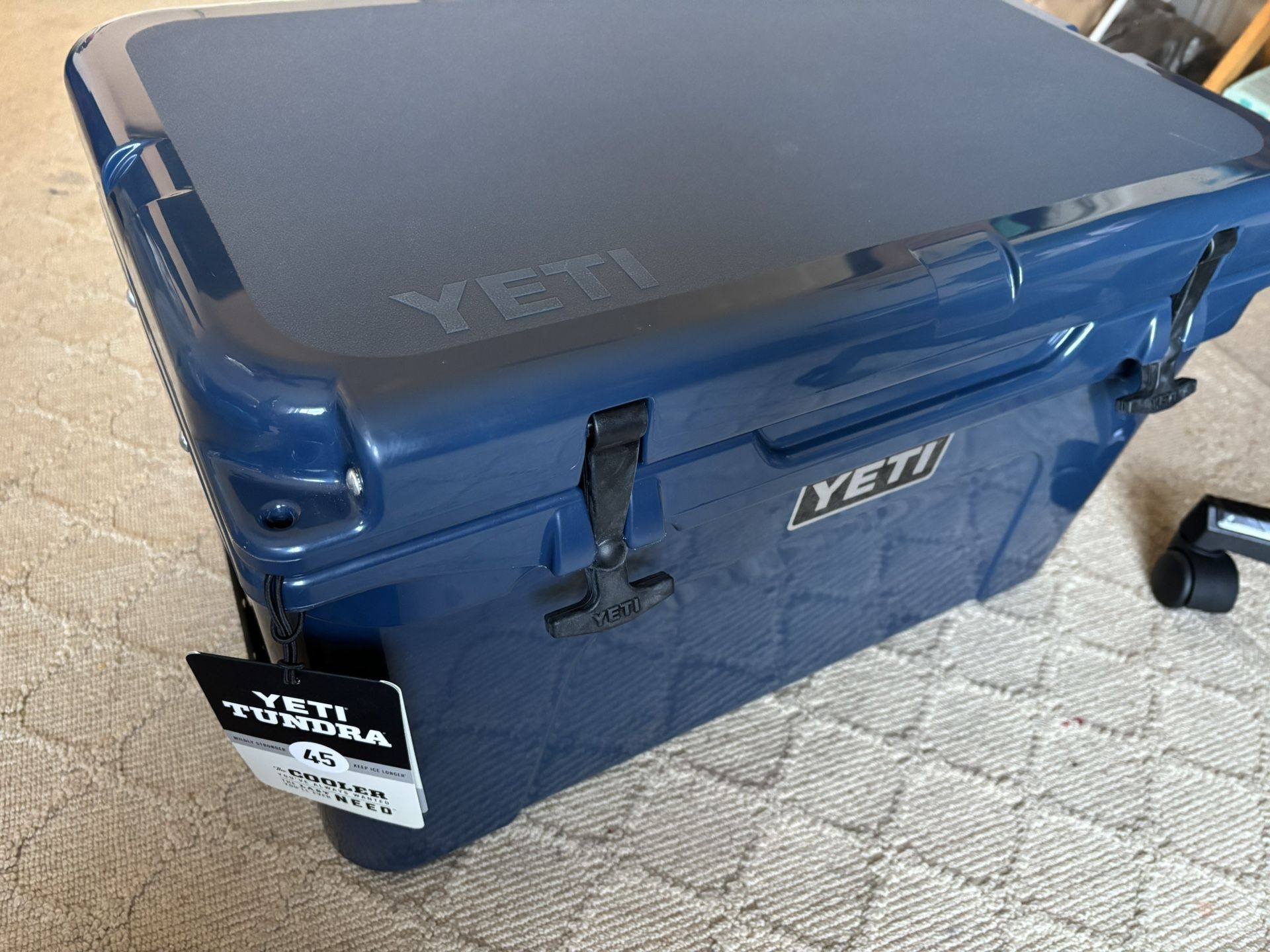 Yeti  Tundra 45 Cooler