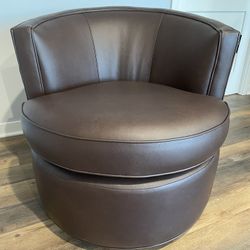 Room and Board Otis Swivel Chair in Laino Coffee