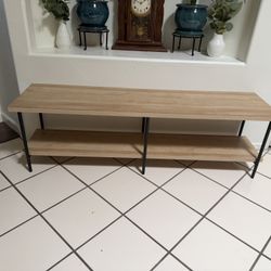 Light wood 2-tier shelf black metal legs