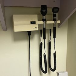 Wall-Mounted Diagnostic Unit – Welch Allyn