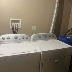 May Tag Washers And Dryer 
