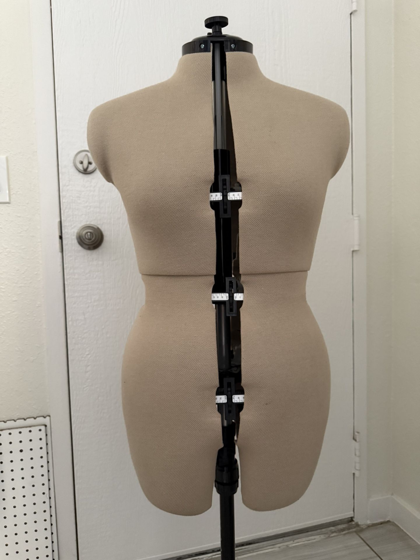 DRITZ Female Dress Form