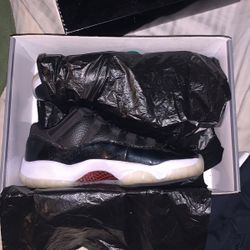 Jordan 11 Retro Low Black/gym Red-white