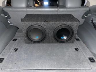 2 10's alpine subwoofers