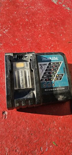 Makita Charger