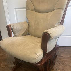 Beautiful Well Made Super Comfortable Constructed Rocker Glider Rocking Chair From Shermag Of Canada