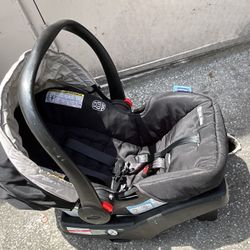 Graco SnugRide SnugLock 30 Infant Car Seat