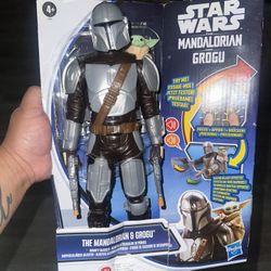 Star Wars: The Mandalorian & Grogu "Bounty Blaster" Action Figure Set by Hasbro.