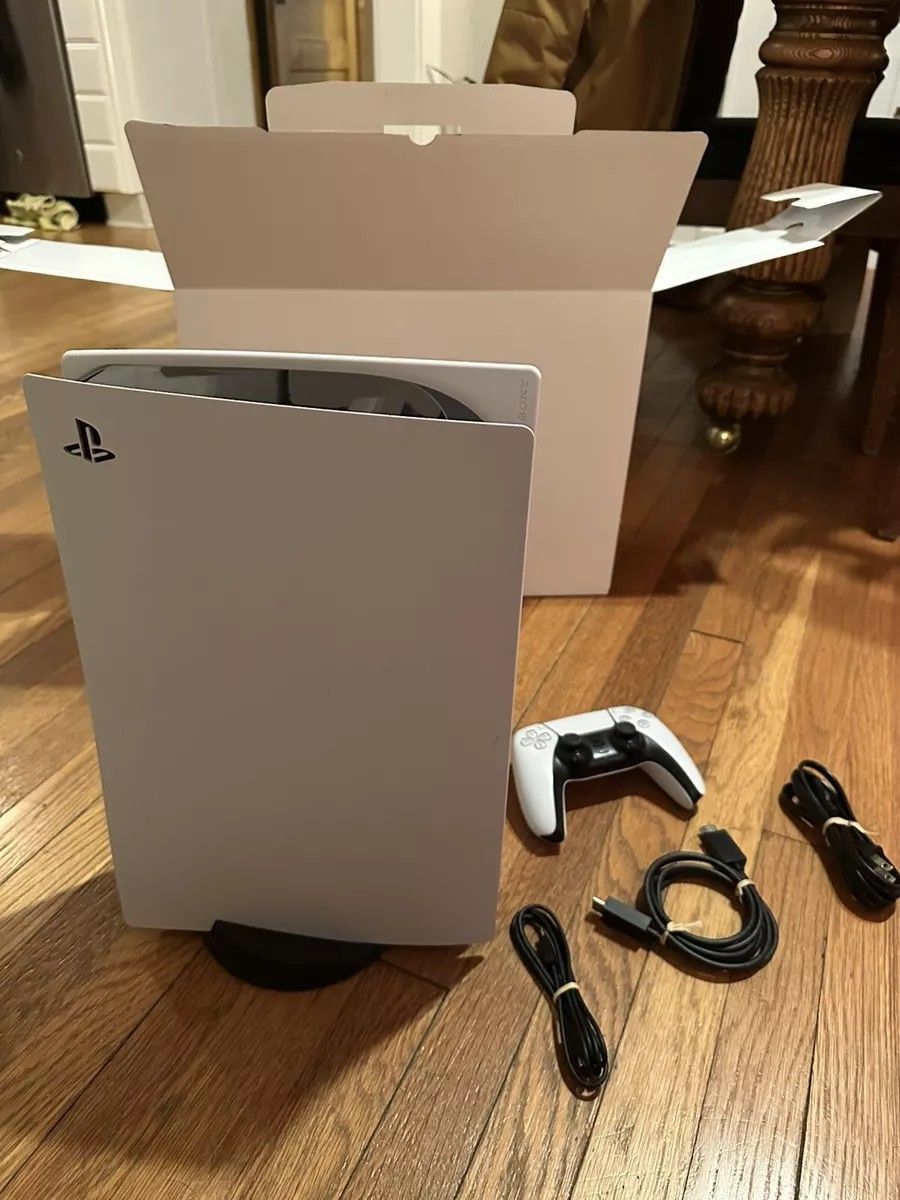 Playstation. Five