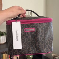 Calvin Klein Make Up Travel Bag