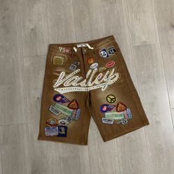 Valley Shorts🔥