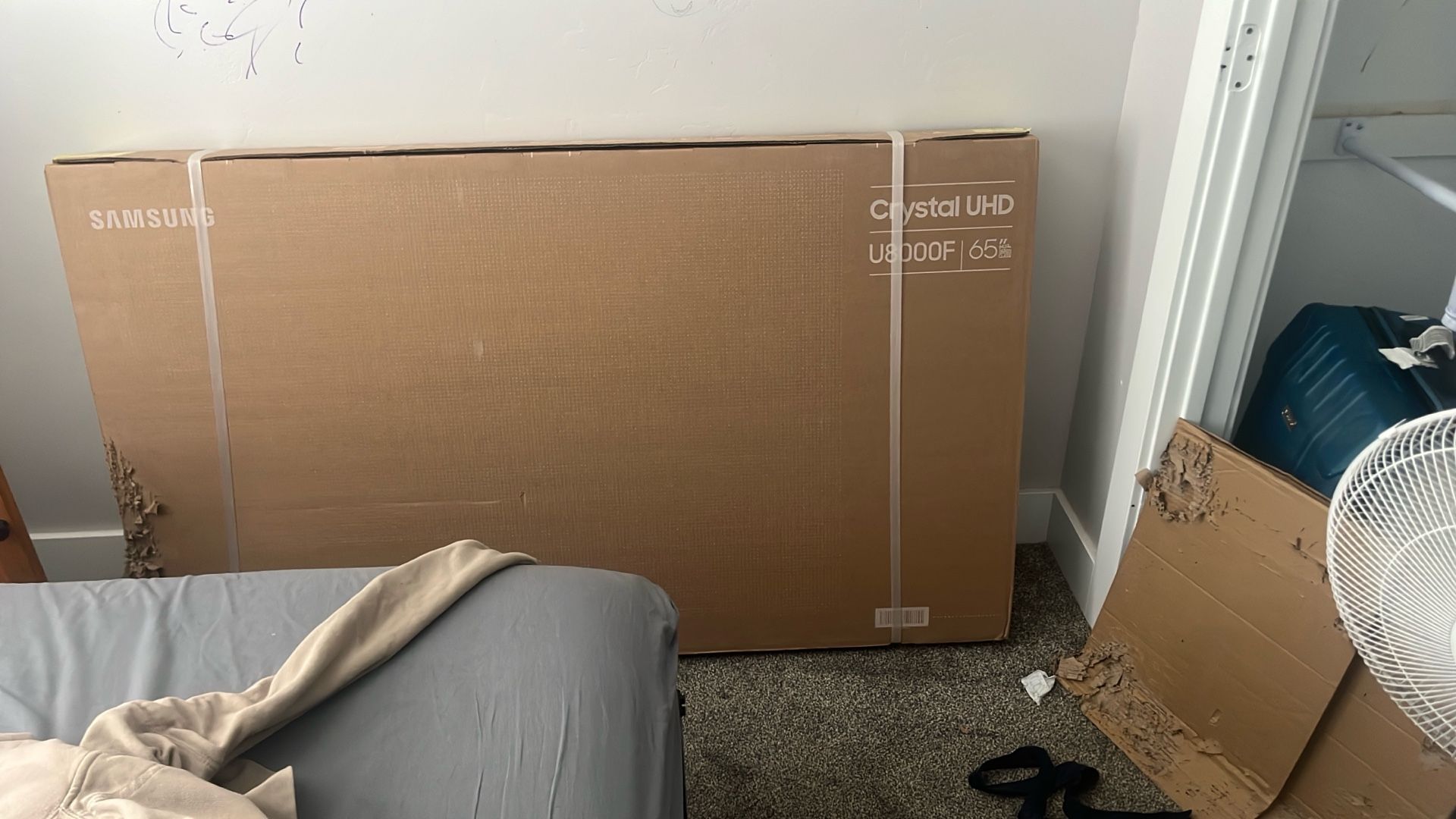 65 In Samson brand new in the box TV