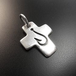 JAMES AVERY FISHER OF MEN CROSS PENDANT 