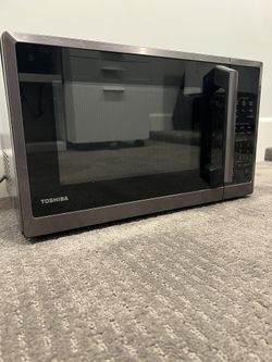 TOSHIBA ML2-EM12EA(BS) Countertop Microwave Oven