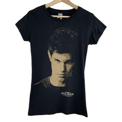 Vintage Y2K Twilight New Moon Black Beige Jacob Twilightcore 2000’s Graphic Tee
