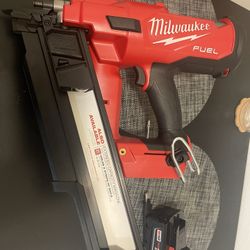 Milwaukee  Framing Nailer 