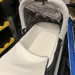 Uppababy Bassinet And Bassinet Stand