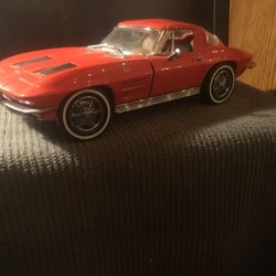 1963 split window Chevy Corvette die cast kit