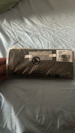 Michael Kors Jet Set Travel Wallet Brown