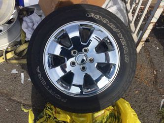 Jeep Grand Cherokee wheels 18 inch chrome