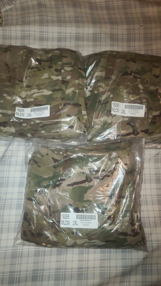 Patagonia 2XL Camo Pants