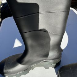 Utility boots size 10 men