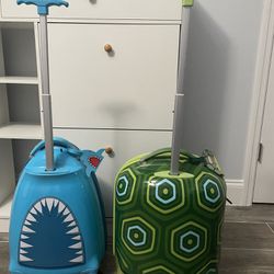 strong suitcases for girls and boys, very clean