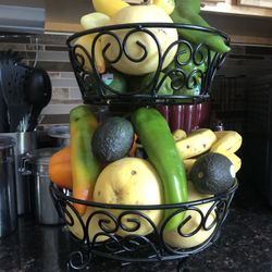 Fruit and vegetables basket 
