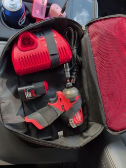 Milwaukee M12 FUEL Impact Driver Kit