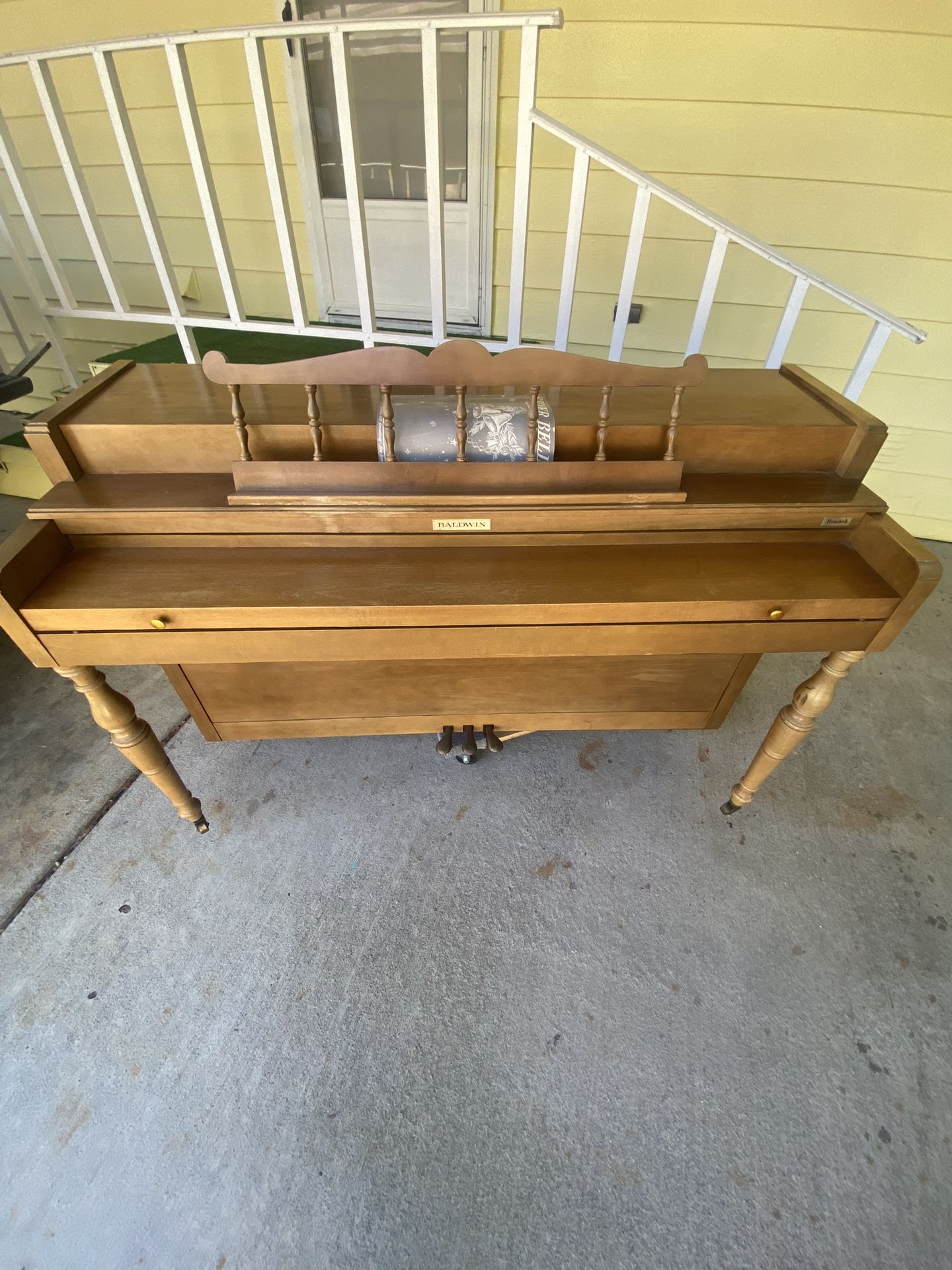 Baldwin Howard Piano Model 932 Decent Condition