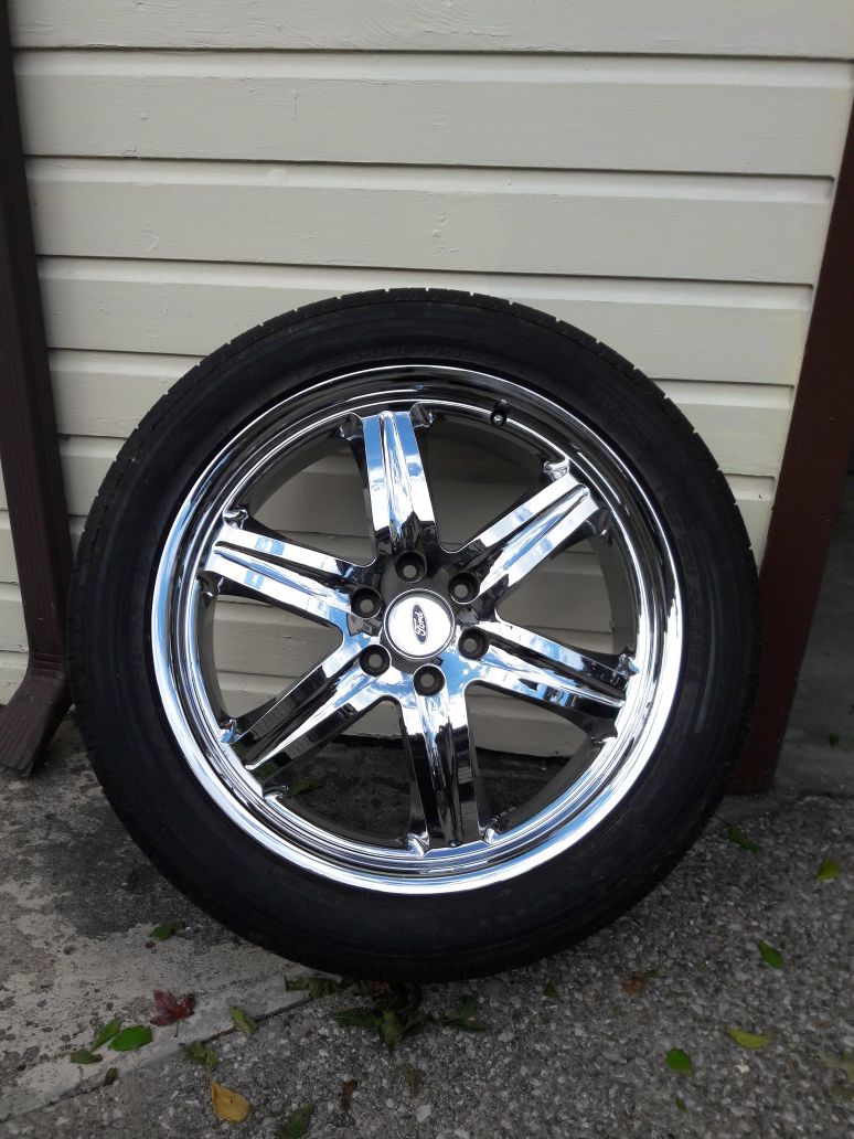 22 inch chrome Ford rims & tires