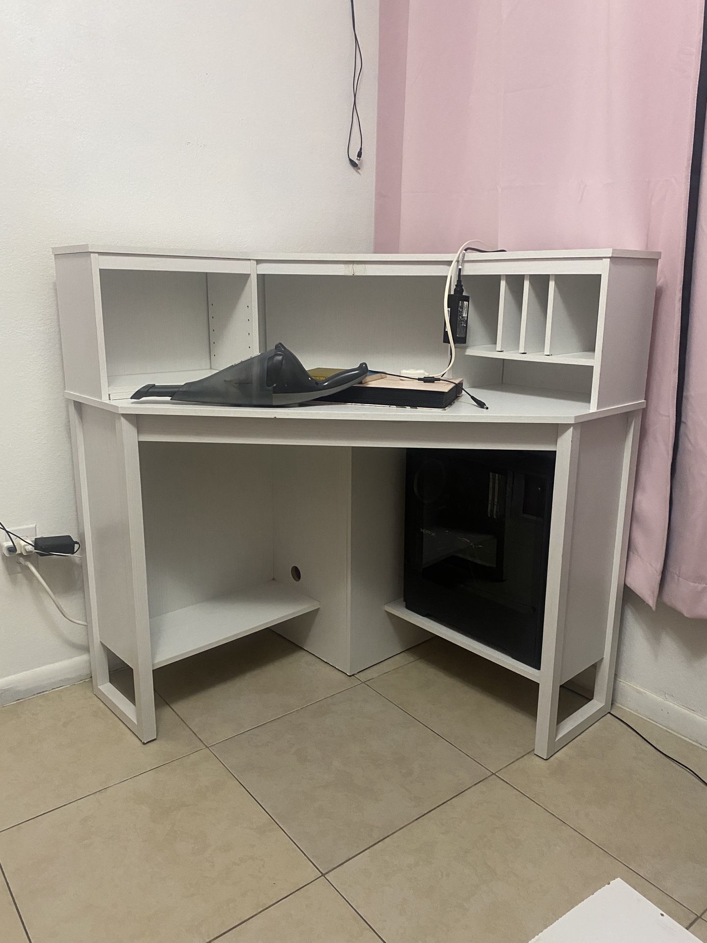 OBO Corner Desk