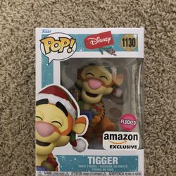 DISNEY HOLIDAY TIGGER FLOCKED FUNKO POP. AMAZON EXCLUSIVE. 