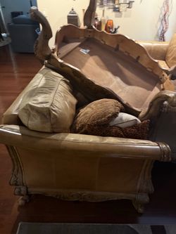 Perfect sofa, coffee table and two big chairs