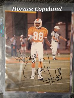 (Multiple) Signed Tampa Bay Buccaneers 8x10 Photo Autograph Picture Auto NFL Florida Gators Super Bowl