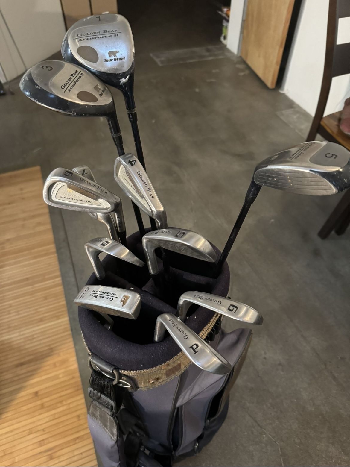 Complete Jack Nicklaus Golf Club Set w/ Golf Bag