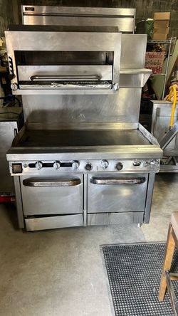 Flat griddle range, salamander oven