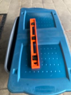 30” STURDY. LEVEL