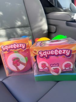 SUNNY DAYS SQUEEZY JUMBO PEACH