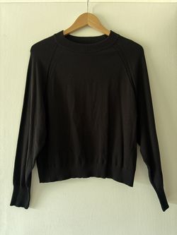 Lightweight Women’s Black Sweater
