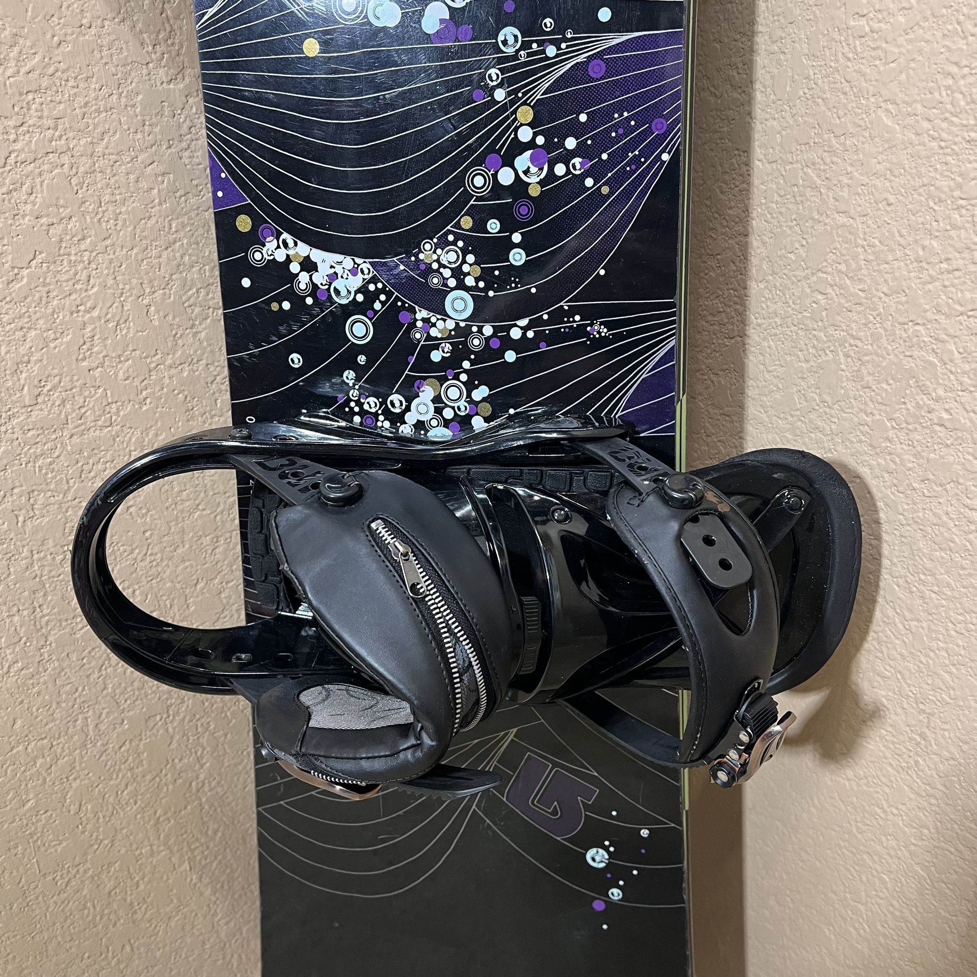 Burton Feelgood 150cm Snowboard And Burton Lexa Bindings