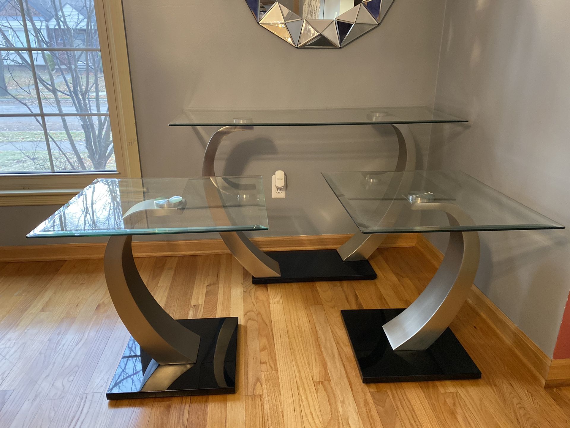 Coffee table set