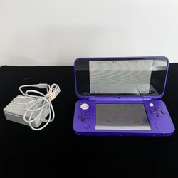 Nintendo 2DS XL - Gaming Console W/ Charger