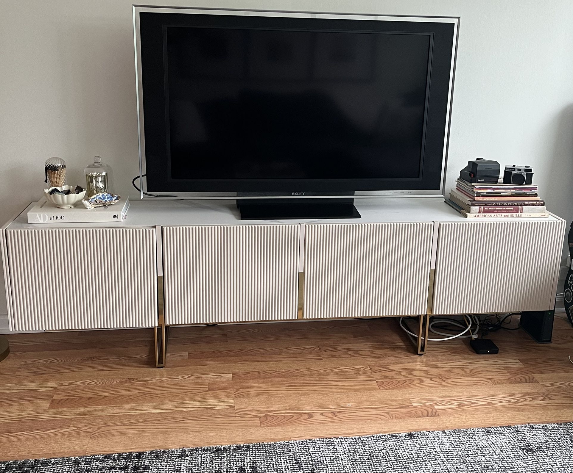 Sony TV 46in